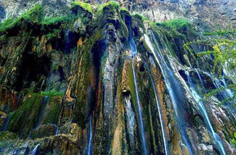 آبشار رنگ به رنگ (کهگیلویه و بویراحمد)