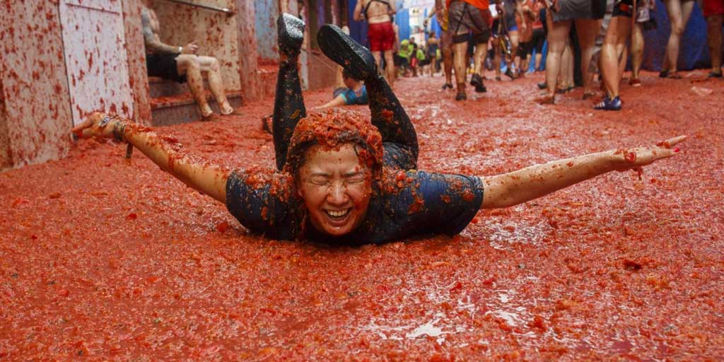 جشن پرتاب گوجه در اسپانیا
