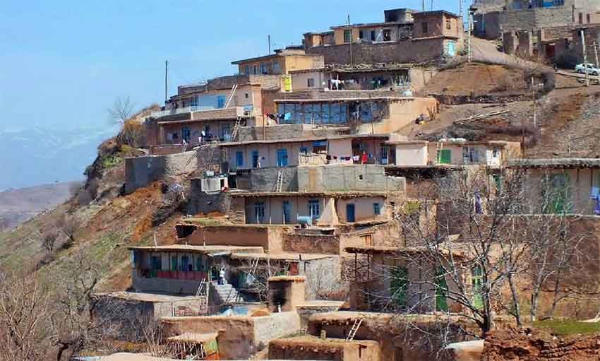 روستای پلکانی کزج