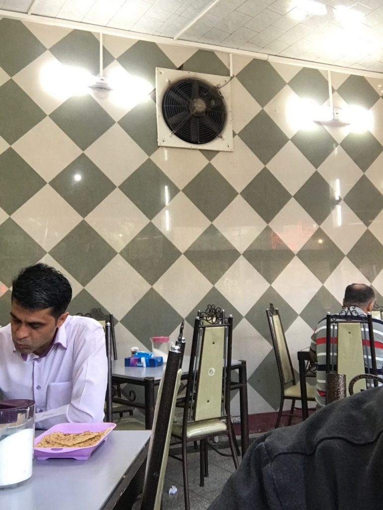 رستوران سحر (قزوین)