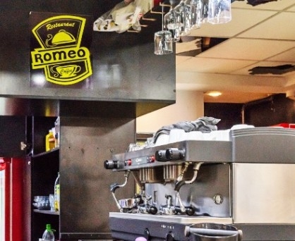 کافه رستوران رومئو (ولیعصر)