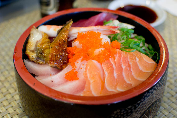 سوشی و ساشیمی ,تفاوت دو غذای پرطرفدار که هردو غذا ماهی خام  است