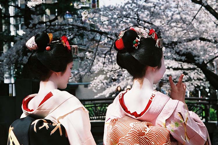 قوانین جالب ژاپن که گردشگران با ورود به آن شگفت زده میشوند