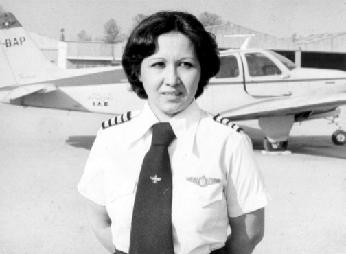 اولین خلبان زن در ایران