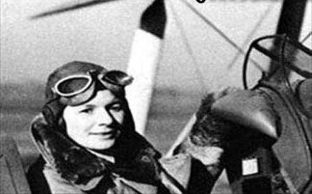 اولین خلبان زن در ایران